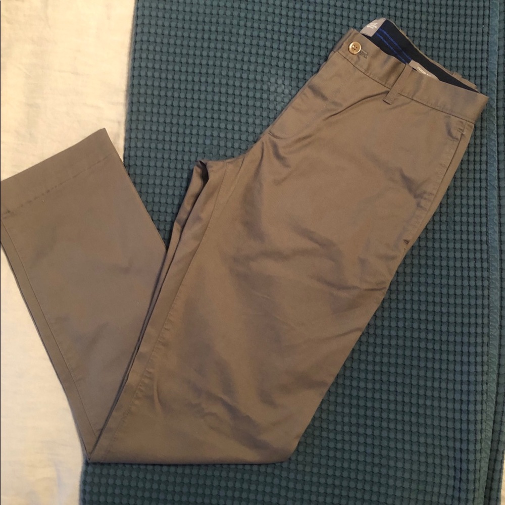NWOT Mens Gap Chinos